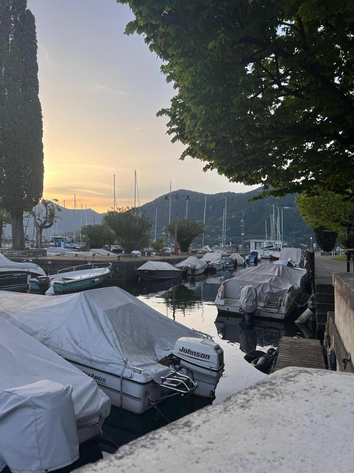 La Finestra Sul Garda Dreaming Holidays San Felice del Benaco Luaran gambar
