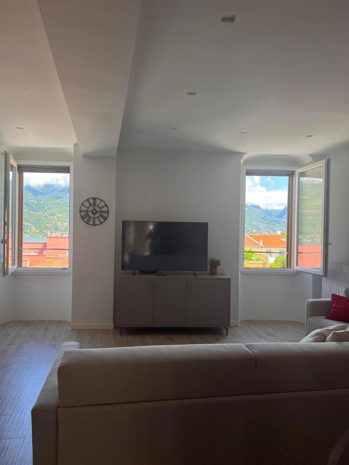 La Finestra Sul Garda Dreaming Holidays San Felice del Benaco Luaran gambar